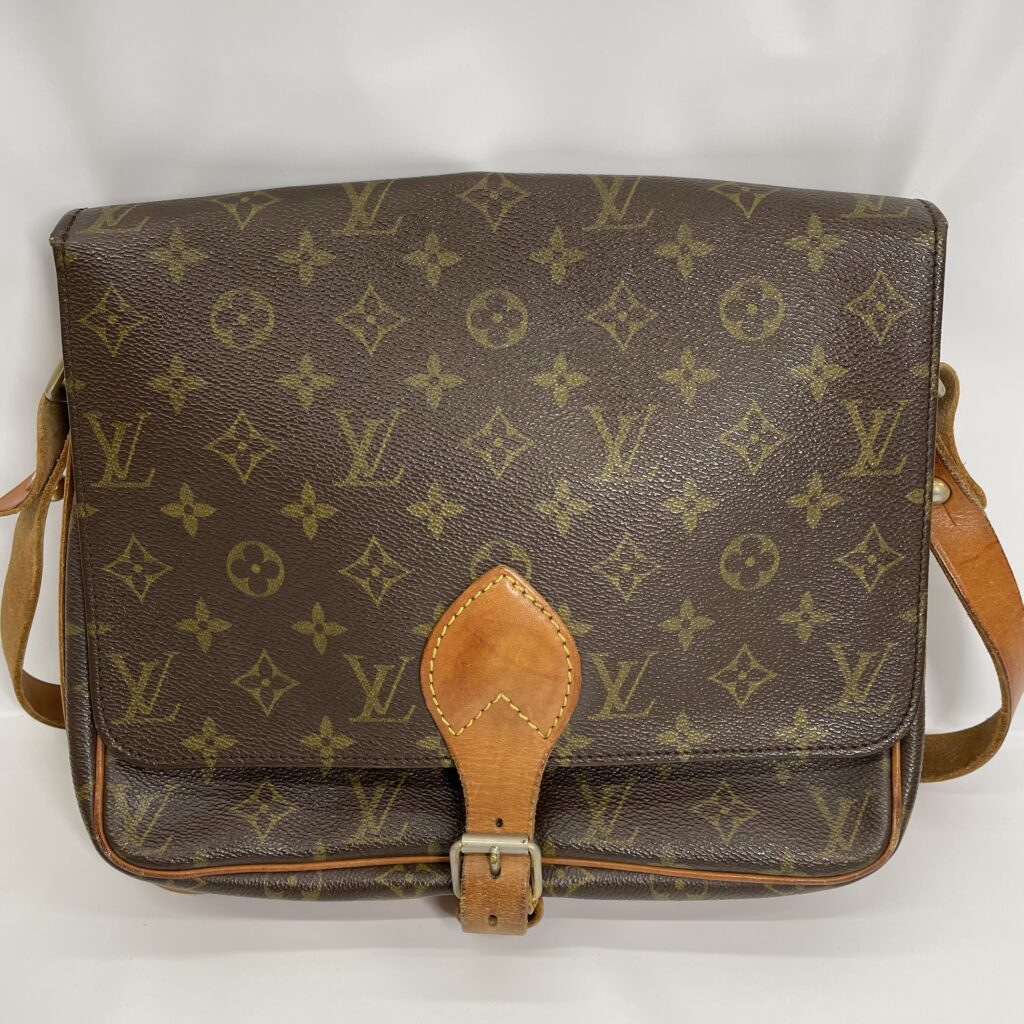 LOUIS VUITTON モノグラム カルトシエール