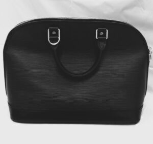 Louis Vuitton  ルイ・ヴィトン エピ アルマ ノワール ブラック ハンドバッグ