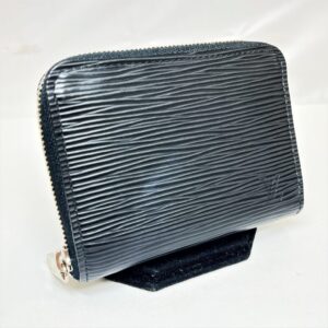 LOUIS VUITTON エピ ジッピーコインパース ラウンドファスナー