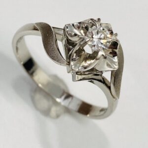 Pt900 0.15ctメレダイヤ付リング