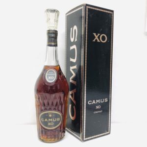 カミュXO