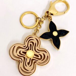 LOUIS VUITTON ルイ・ヴィトン ビジューサックナイフチャーム