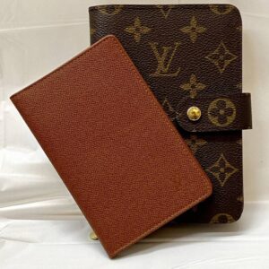 LOUIS VUITTON ルイ ヴィトン ポルトパピエ ジップ モノグラム 二つ折り財布 パスケース付き