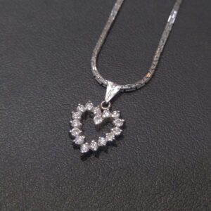 Pt850 ダイヤ　ハート　ネックレス