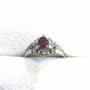 Pt900 リング ルビー 0.28ct メレダイヤ0.07ct