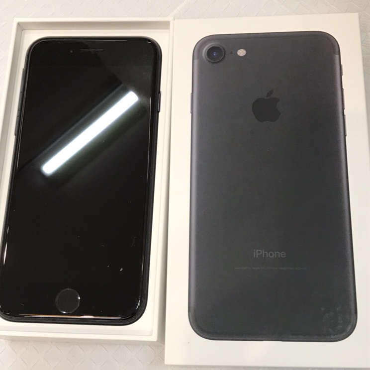 iPhone7 32GB ブラック