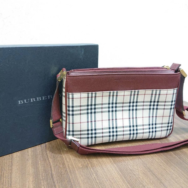 直販店バーバリー　Burberry セミショルダーバッグ　ノバチェック　フォーマル バッグ