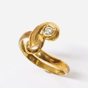 K18 0.1ctメレダイヤ付きリング