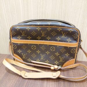 LOUIS VUITTON ルイヴィトン モノグラムトロカデロ