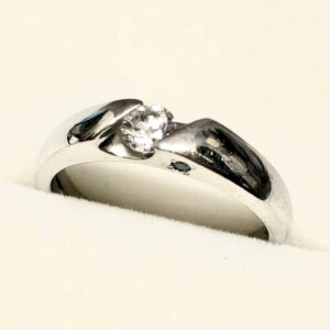 Pt900 ダイヤ付きリング