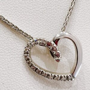 K18WG ハートモチーフネックレス