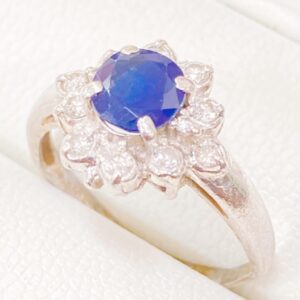 Pt900 サファイア付き リング