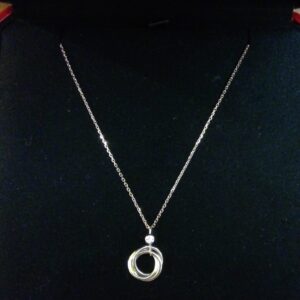 カルティエ　トリニティ　ネックレス