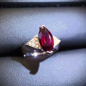 K18WG リング  ガーネット3.32ct メレダイヤ0.2ct