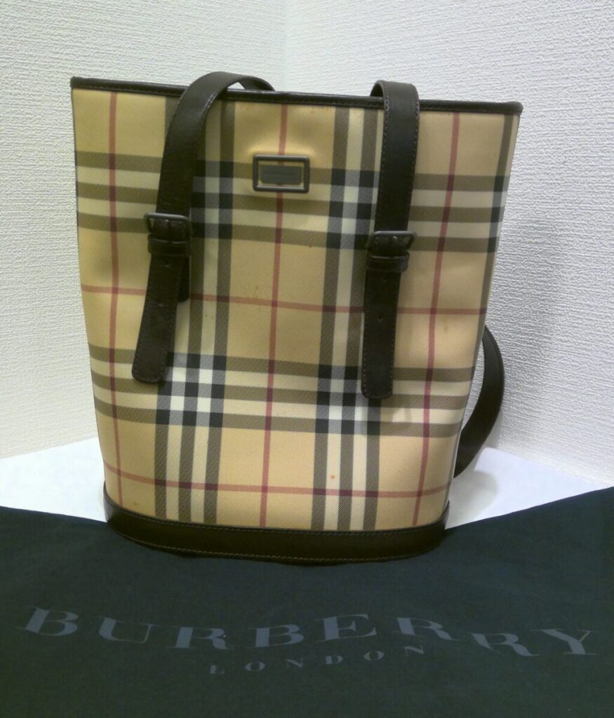 Burberryバーバリーノバチェックバケツ型