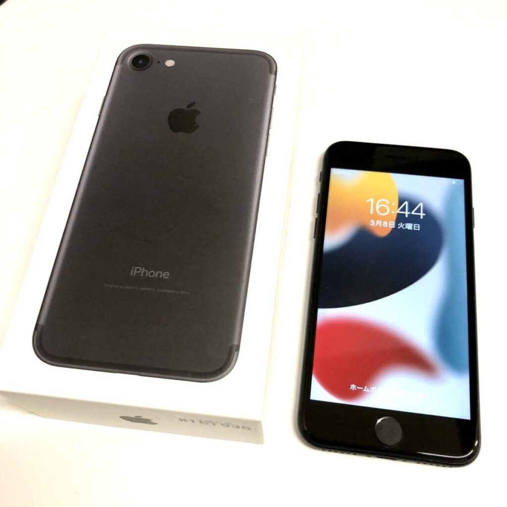 スマートフォン/携帯電話iPhone7 ブラック　32GB