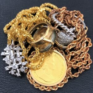 エリザベスコイン付きK18ネックレス / プラチナ リング・イヤリング