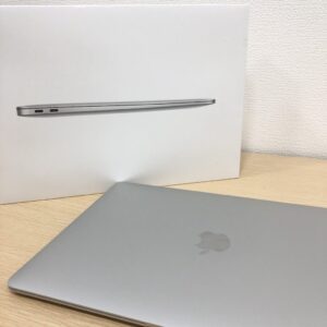 MacBook Air 13インチ Retinaディスプレイ