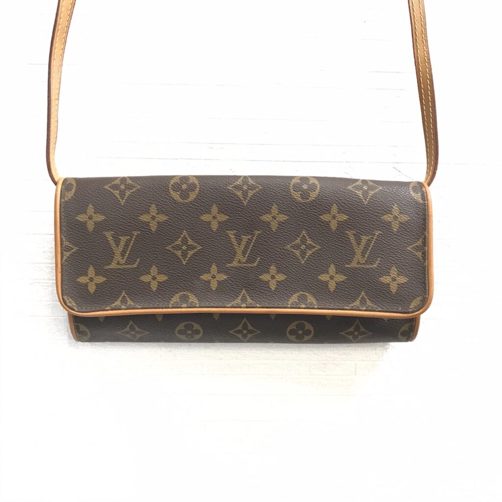 LOUIS VUITTON ポシェットツイン