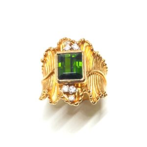 K18トルマリン2.82ctメレ0.12ct付リング