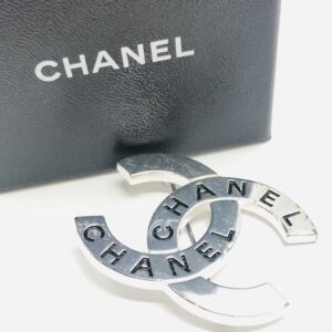 CHANEL シャネル ブローチ ココマーク シルバーカラー