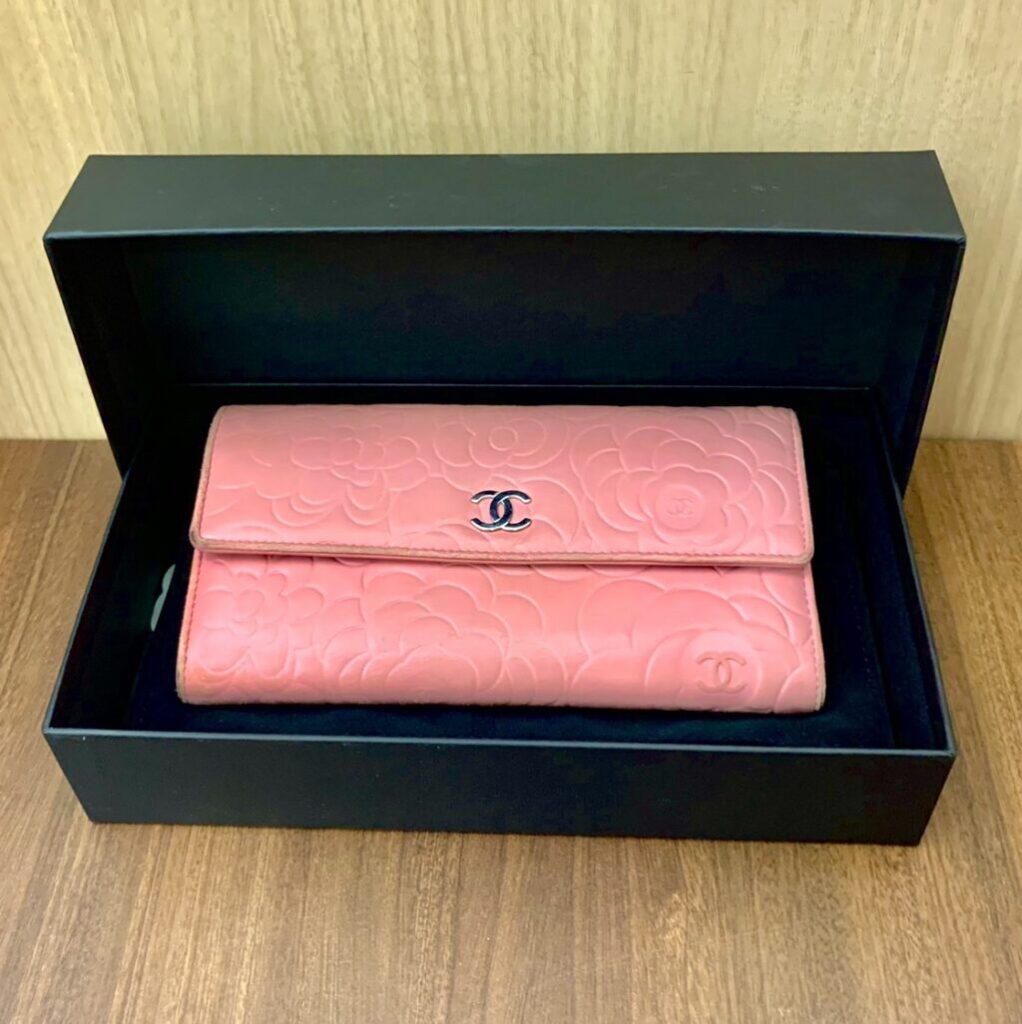 CHANEL カメリア 長財布 - www.stedile.com.br