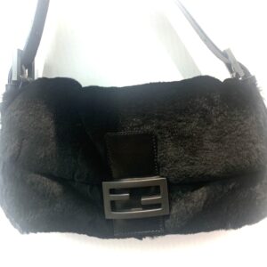 FENDI 　マンマバケット　ラパンファー　ハンドバッグ