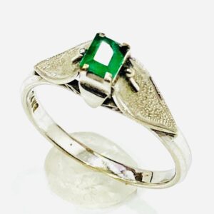 K14WG エメラルド0.2ct付リング