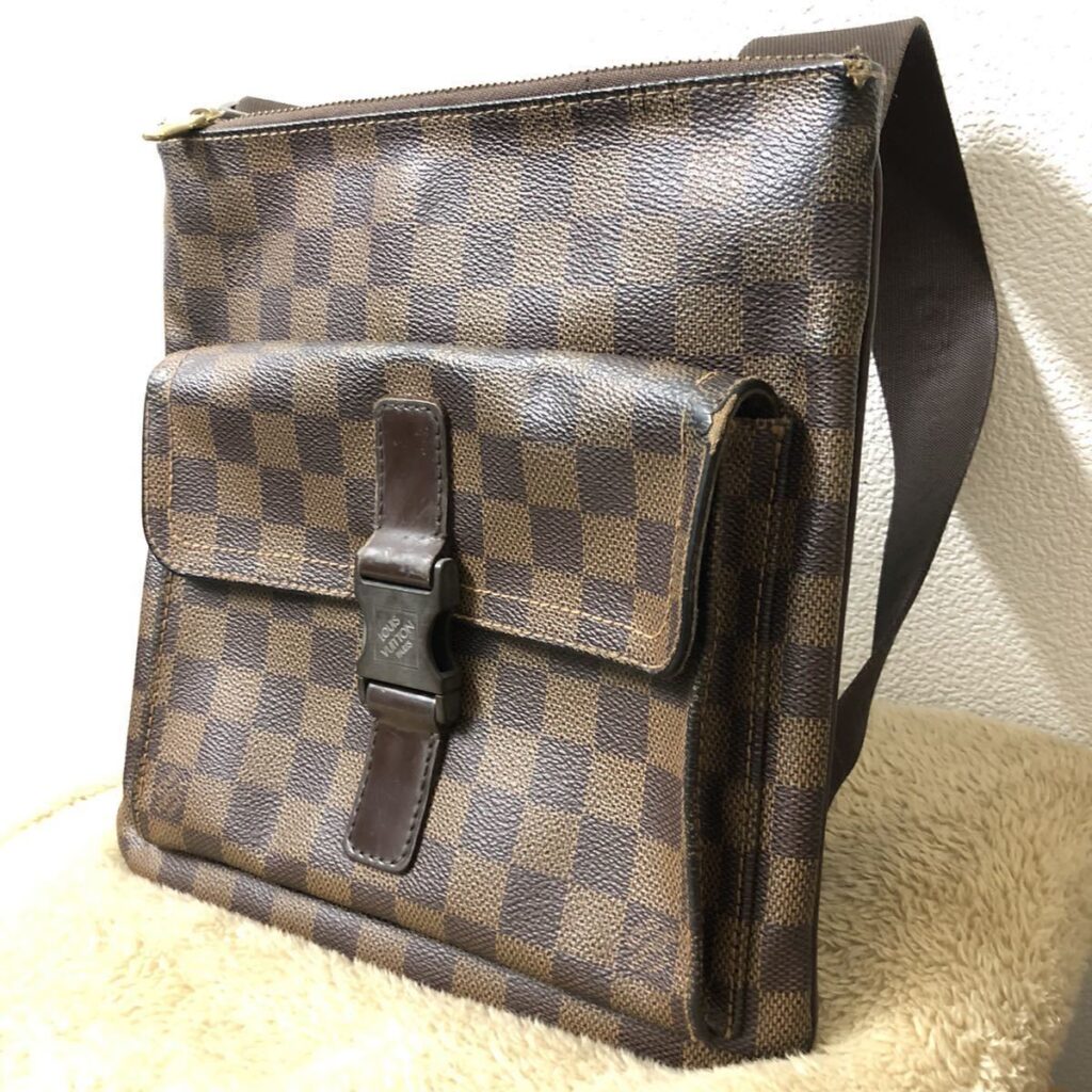LOUIS VUITTON ダミエ ポシェット メルヴィール N51127の買取実績 