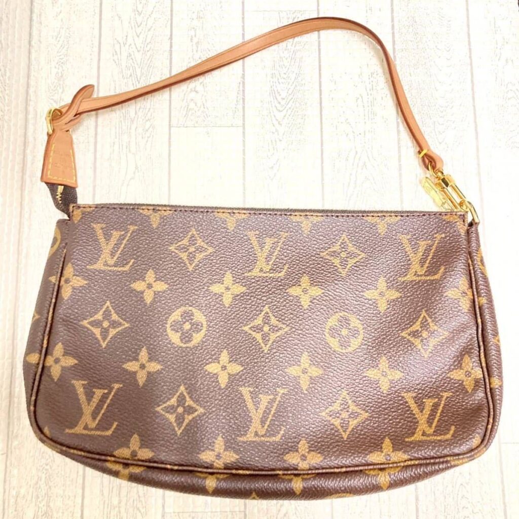 LOUIS VUITTON モノグラム アクセソワール