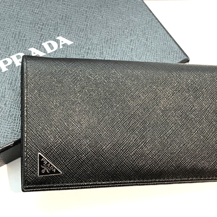 PRADA サフィアーノ 長財布 - 財布