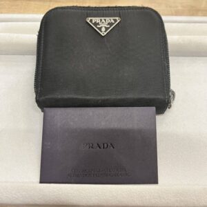 PRADA プラダ 二つ折り 財布