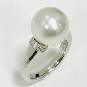 Pt900パール9ct＆メレ0.27ct付リング