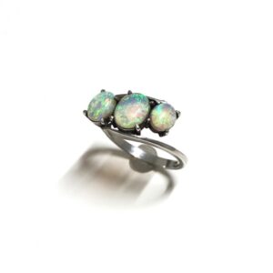 Pt850 1.5ctオパールリング