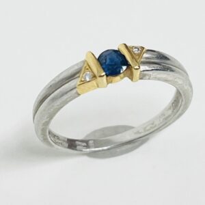 Pt900ベース/K18コンビ サファイア0.1ct付メレダイヤ0.02ct付リング