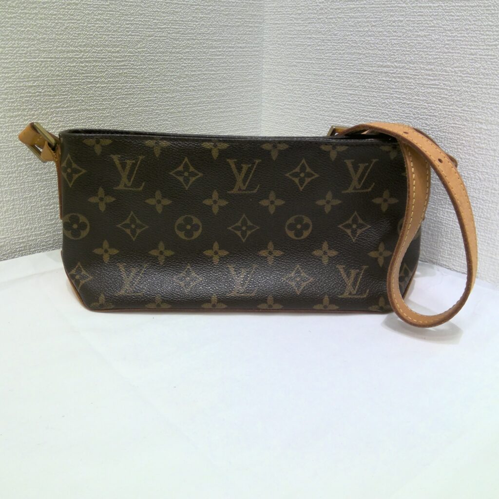 Louis Vuitton トロター ショルダーバック