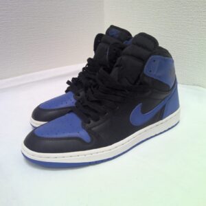 NIKE AIR JORDAN1 RETRO