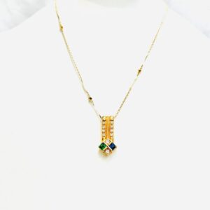 K18 メレダイヤ0.25ct サファイア0.05ct エメラルド0.05ct付 ネックレス