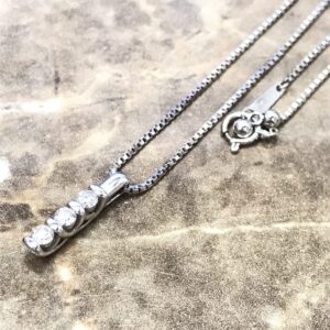 K18WG メレダイヤモンド0.47ct ネックレス