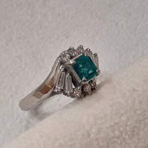 PT900 エメラルド リング