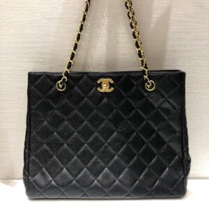 CHANEL シャネル マトラッセ キャビアスキン