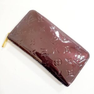 LOUIS VUITTON ルイヴィトン ヴェルニ ジッピーウォレット
