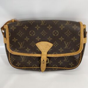 LOUIS VUITTON 　ルイヴィトン　ソローニュ　モノグラム