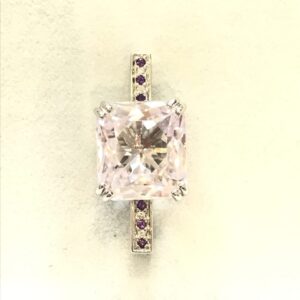 K18WG トップ クンツァイト24.98ct メレ0.05ct