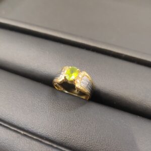 K18 pt900 リング ペリドット 2ct メレダイヤ 0.03ct
