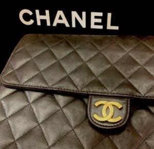 CHANEL　マトラッセ　ダブルフラップ　チェーンショルダー