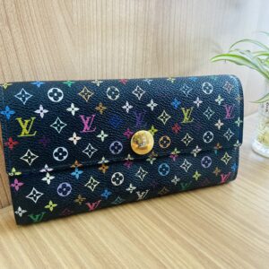 ルイ・ヴィトン ポルトフォイユ　サラ ノワール M93747