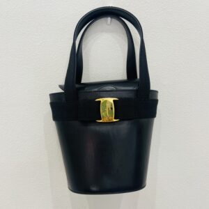 フェラガモ　ハンドバック