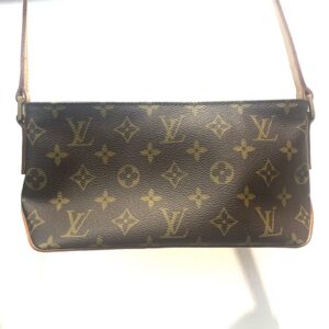 Louis Vuitton　モノグラム　トロター