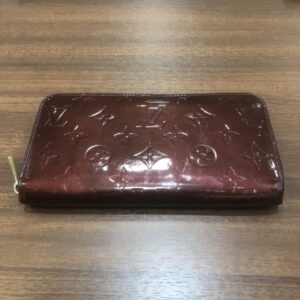 ルイヴィトン　ジッピーウォレット　ヴェルニ